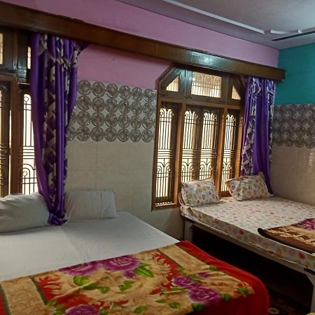 Kashi Annapurna Guest House Варанаси Екстериор снимка