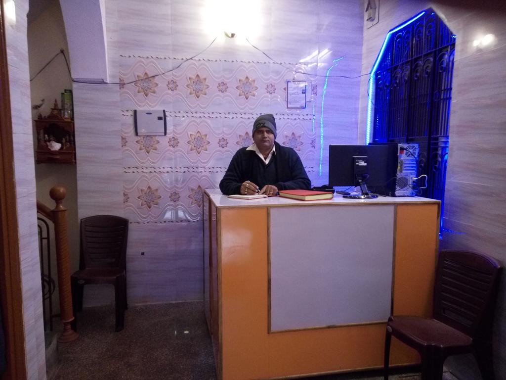 Kashi Annapurna Guest House Варанаси Екстериор снимка