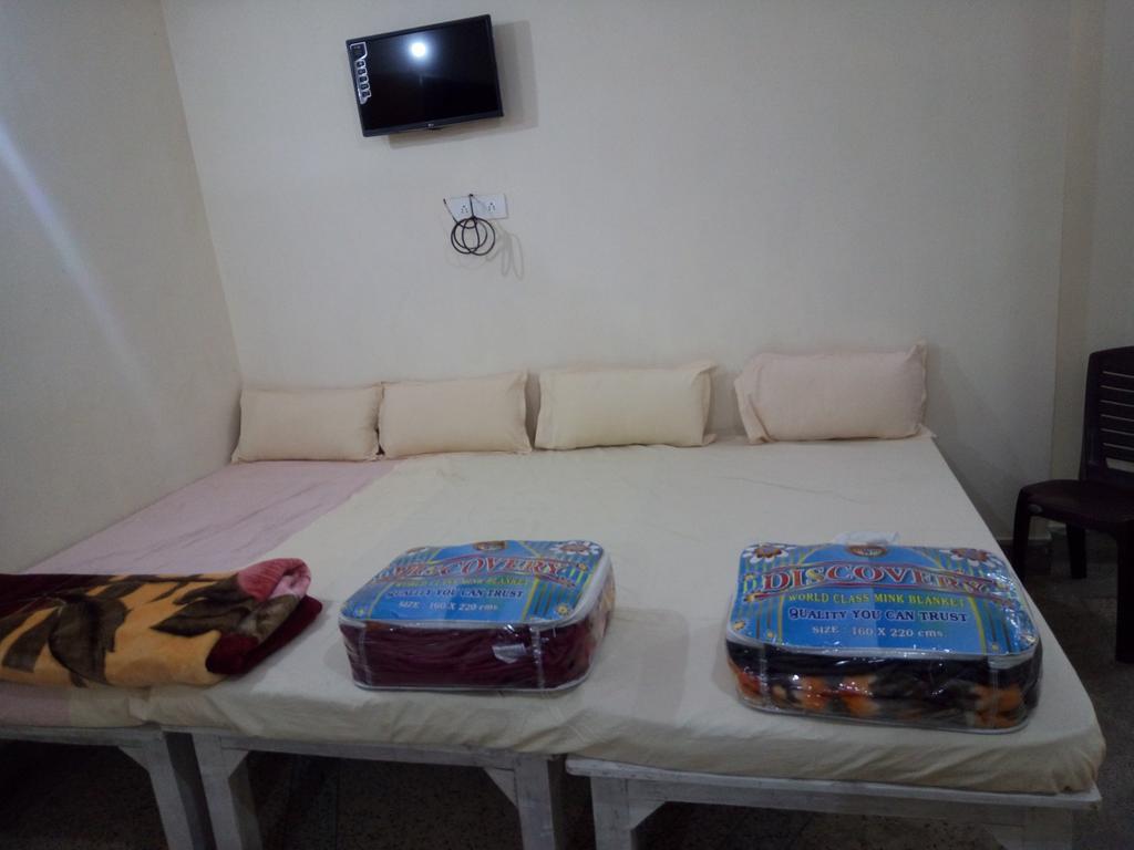 Kashi Annapurna Guest House Варанаси Екстериор снимка