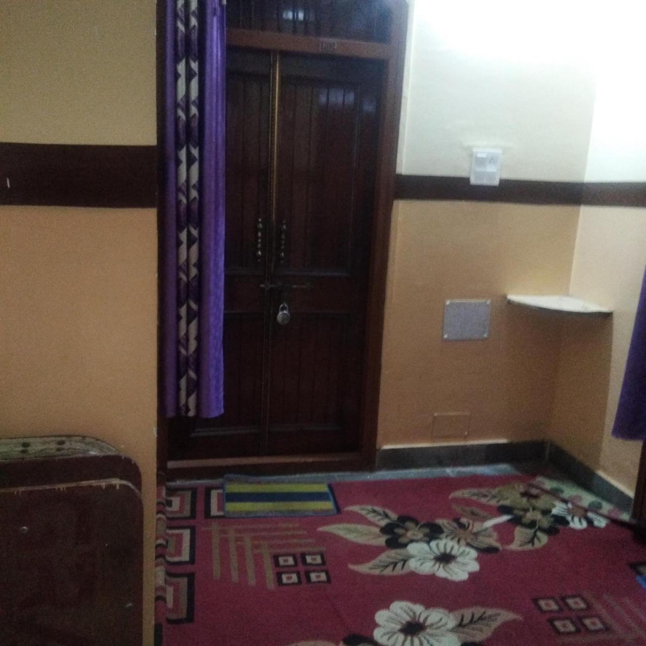Kashi Annapurna Guest House Варанаси Екстериор снимка