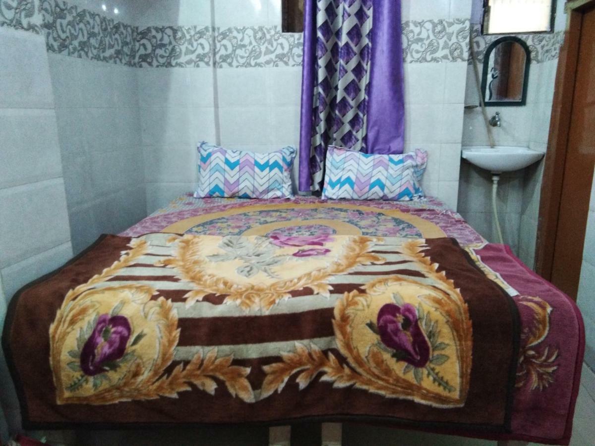 Kashi Annapurna Guest House Варанаси Екстериор снимка