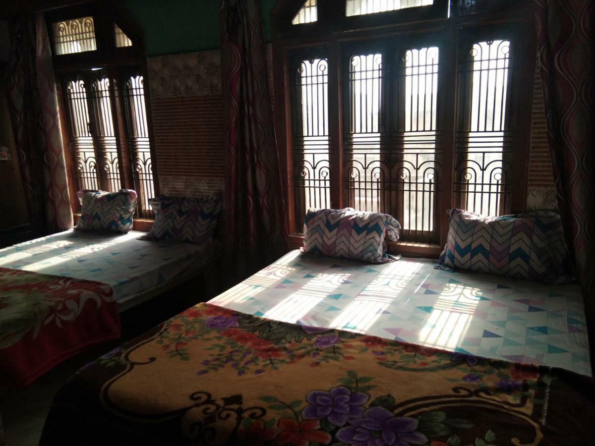 Kashi Annapurna Guest House Варанаси Екстериор снимка