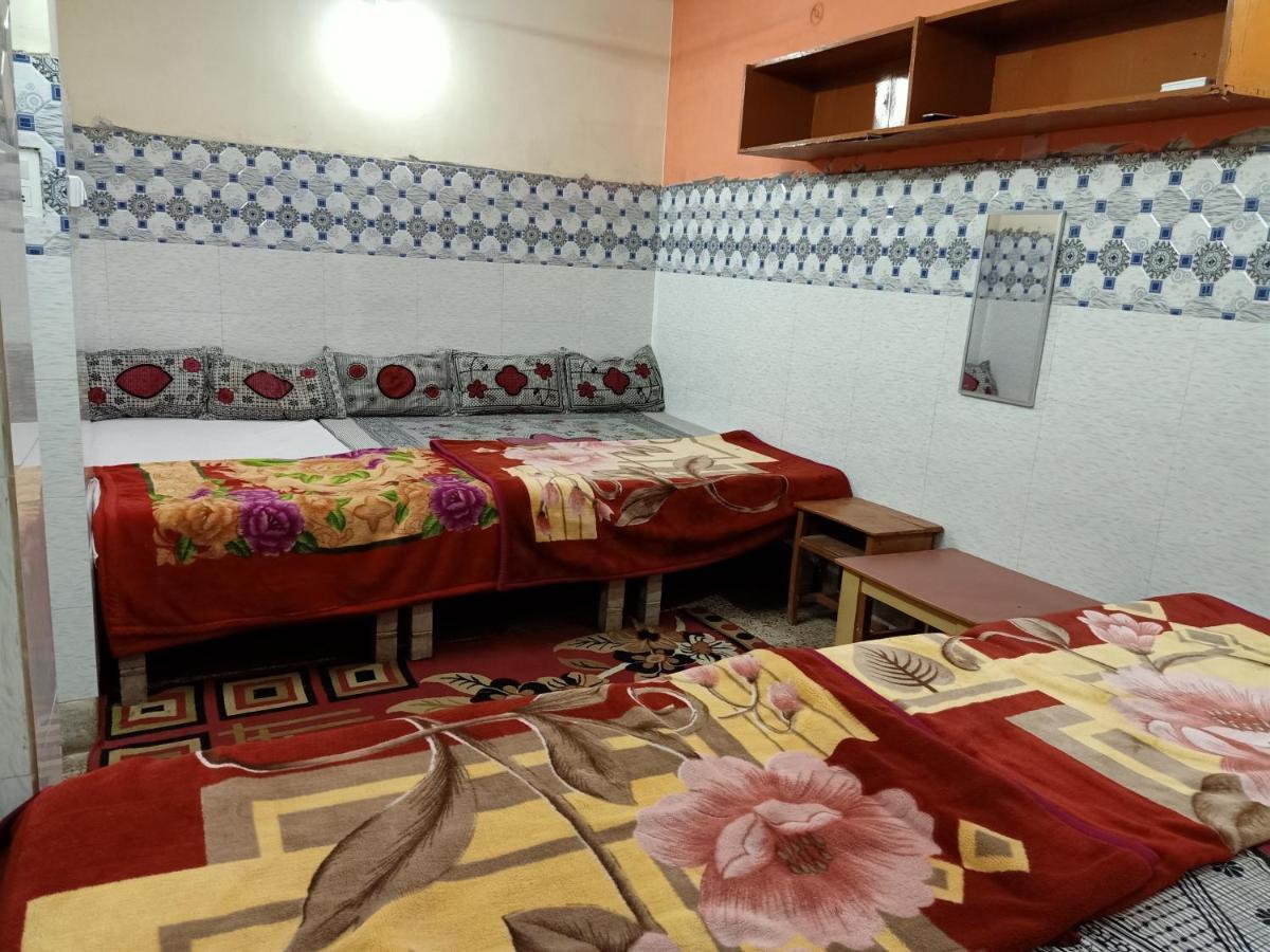 Kashi Annapurna Guest House Варанаси Екстериор снимка